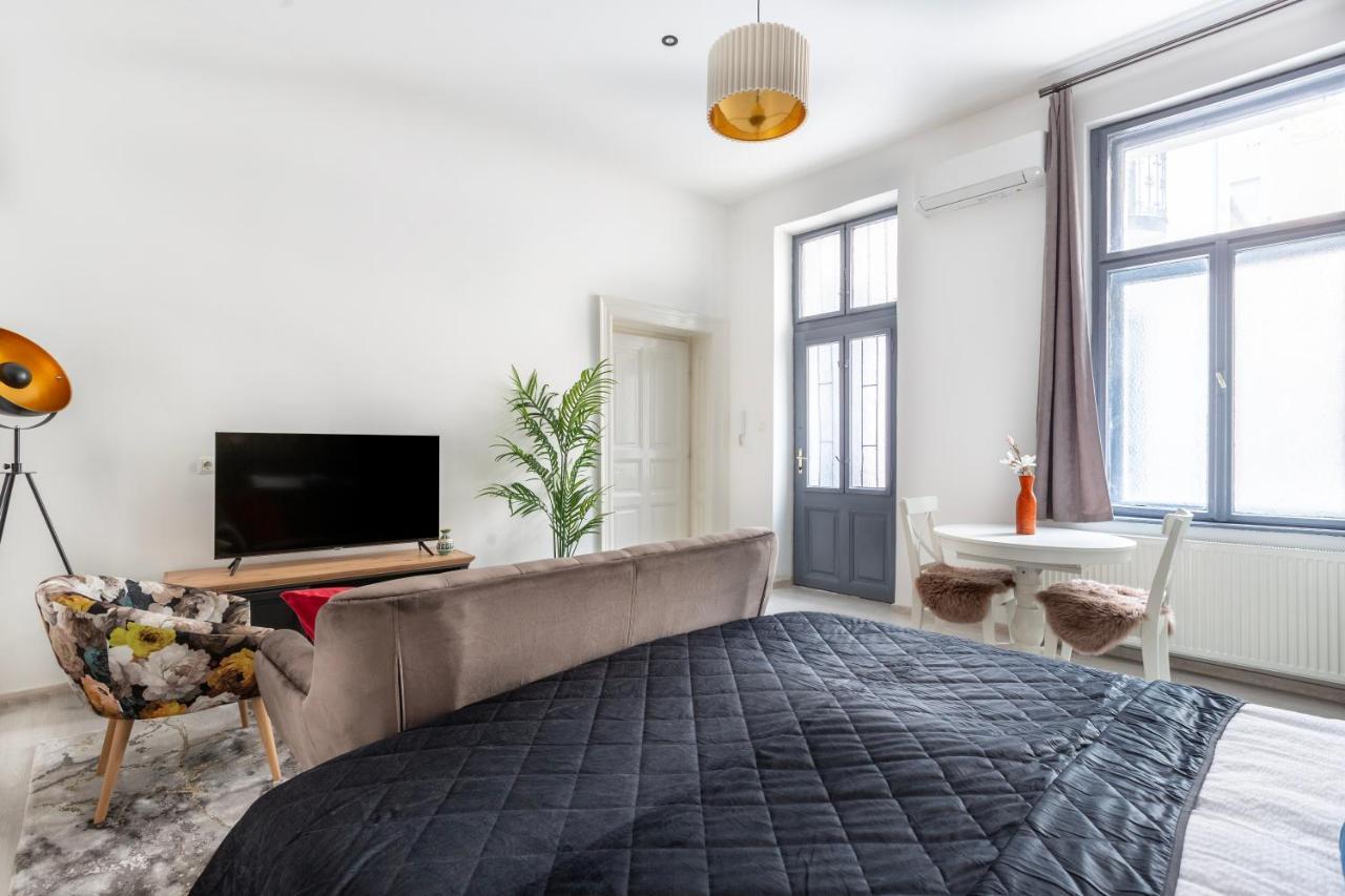Lh Gallery Apartments Budapest Kültér fotó